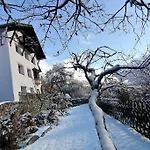 Sternberg Tatil Evi