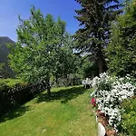 Sternberg Tatil Evi