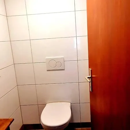 Semesterbostad Sternberg Strengen