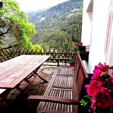 Holiday home Sternberg Strengen